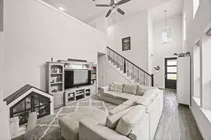 5010 Chestnut Orch Dr, Houston, TX 77066 - Photo 3