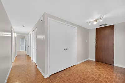 5001 Woodway Drive #1804, Houston, TX 77056 - Photo 3