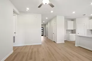 561 Wax Myrtle Wy, Hockley, TX 77447 - Photo 7