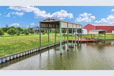 220 Kings Drive, Freeport, TX 77541 - Photo 31
