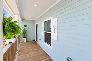 12839 E Conquistador Dr, Galveston, TX 77554 - Photo 9