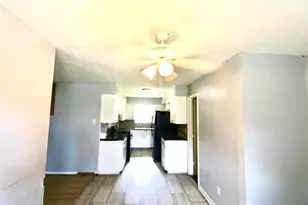 6923 Edgemoor Dr, Houston, TX 77074 - Photo 11