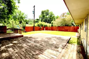 6923 Edgemoor Dr, Houston, TX 77074 - Photo 13