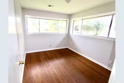 6923 Edgemoor Drive, Houston, TX 77074 - Photo 7