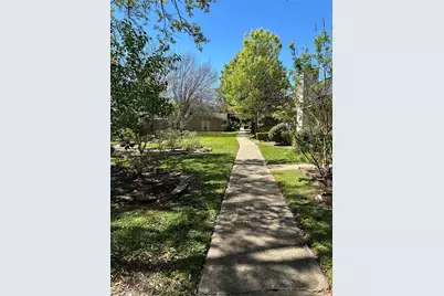 9339 Westwood Village Drive, Houston, TX 77036 - Photo 21