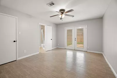 16011 Hickory Knoll Drive, Houston, TX 77059 - Photo 21