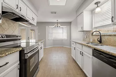 16011 Hickory Knoll Drive, Houston, TX 77059 - Photo 7