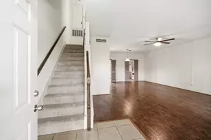 800 Country Pl Dr, Houston, TX 77079 - Photo 3