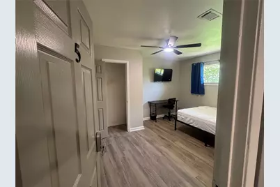 5838 Reed Road, Houston, TX 77033 - Photo 11