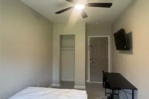 5838 Reed Rd, Houston, TX 77033 - Photo 15
