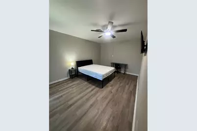 5838 Reed Road, Houston, TX 77033 - Photo 3