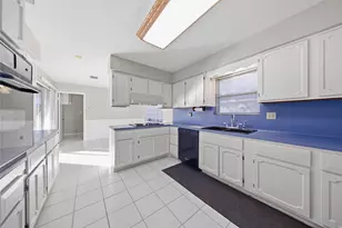 2627 Anniston Dr, Houston, TX 77080 - Photo 17