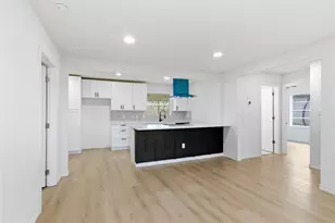 2111 Briar Ln, La Marque, TX 77568 - Photo 5