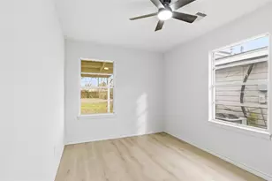 2111 Briar Ln, La Marque, TX 77568 - Photo 13