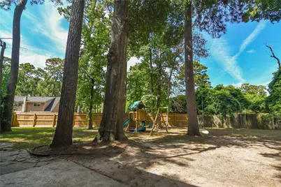 2103 Silver Falls Drive, Houston, TX 77339 - Photo 17