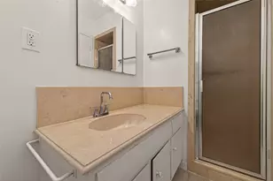 5615 Beechnut St, Houston, TX 77096 - Photo 37