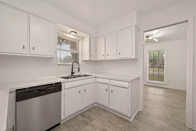 5615 Beechnut Street, Houston, TX 77096 - Photo 25