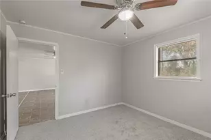 525 12th St, Huntsville, TX 77340 - Photo 13