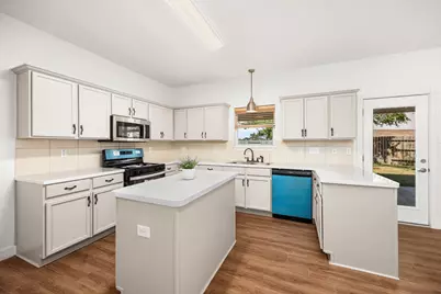 4534 Marquis Avenue, Baytown, TX 77521 - Photo 13