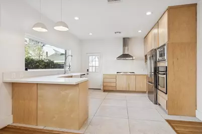 1624 Branard Street, Houston, TX 77006 - Photo 11