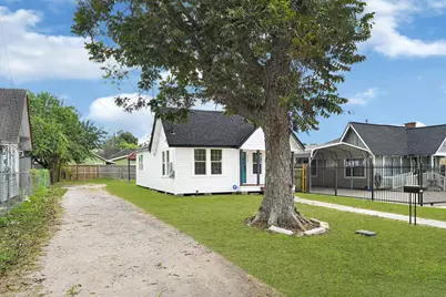 9434 E Avenue K, Houston, TX 77012 - Photo 3