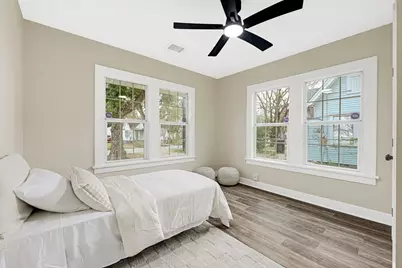 9434 E Avenue K, Houston, TX 77012 - Photo 15