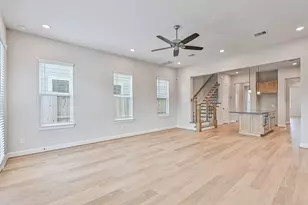 2519 S Houston Ave, Pearland, TX 77581 - Photo 11