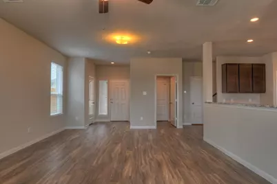 9517 Yellow Rose Drive, Texas City, TX 77591 - Photo 5
