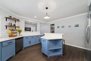 16374 Larkfield Dr, Houston, TX 77059 - Photo 7