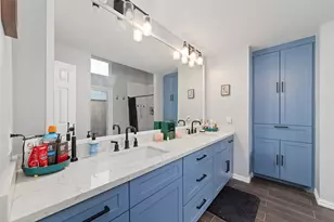 16374 Larkfield Dr, Houston, TX 77059 - Photo 11