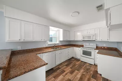 3613 83rd Street, Galveston, TX 77554 - Photo 13