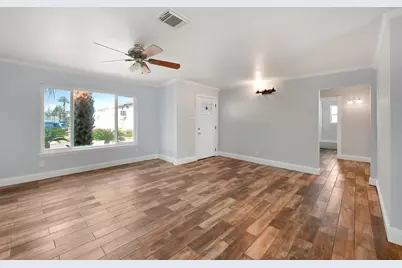 3613 83rd Street, Galveston, TX 77554 - Photo 3
