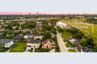 4302 Meyerwood Drive, Houston, TX 77096 - Photo 31