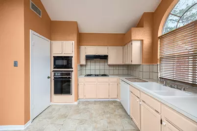 7118 River Garden Drive, Houston, TX 77095 - Photo 9