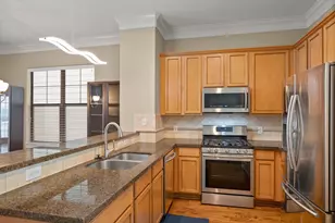 631 Live Oak St, Houston, TX 77003 - Photo 9