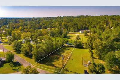 1518 Yaupon Cove Drive, Onalaska, TX 77360 - Photo 1