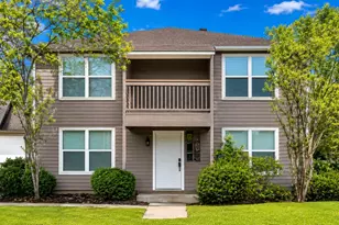 256 E Pecan Ln, Clute, TX 77531 - Photo 1
