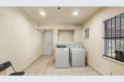 2819 Berry Street #1, Houston, TX 77004 - Photo 11