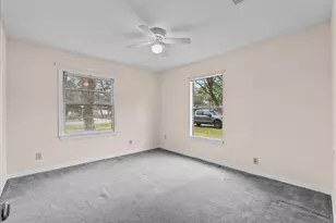 909 Tarpey Rd, Texas City, TX 77591 - Photo 15