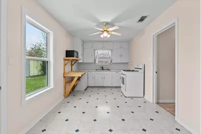 909 Tarpey Road, Texas City, TX 77591 - Photo 11