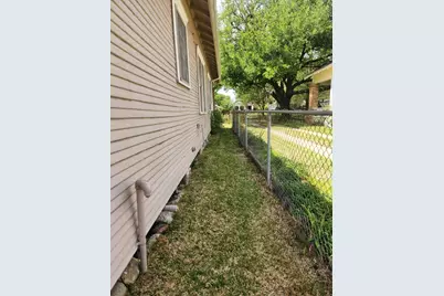 4008 Norhill Boulevard, Houston, TX 77009 - Photo 9