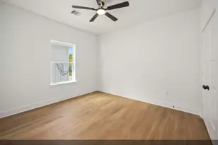 4501 Newberry St, Houston, TX 77051 - Photo 13