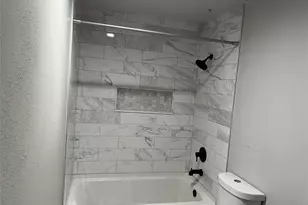 2001 Bering Dr, Houston, TX 77057 - Photo 5