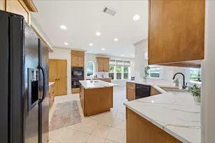 11211 Greenwillow St, Houston, TX 77035 - Photo 15