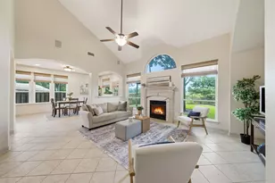 11211 Greenwillow St, Houston, TX 77035 - Photo 9