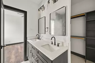 7818 Hanfro Ln, Houston, TX 77088 - Photo 13