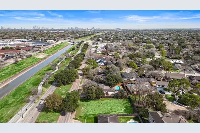 5531 S Braeswood Boulevard, Houston, TX 77096 - Photo 9