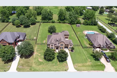 6010 Crystal Water Drive, Richmond, TX 77406 - Photo 3