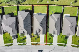 13021 Ocean Breeze Ln Ln, La Marque, TX 77568 - Photo 3