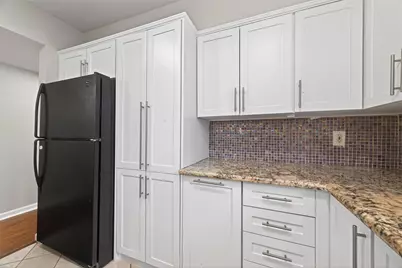 1114 Augusta Drive #10, Houston, TX 77057 - Photo 13